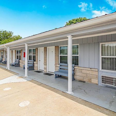 Horse Cave Motel Exterior photo